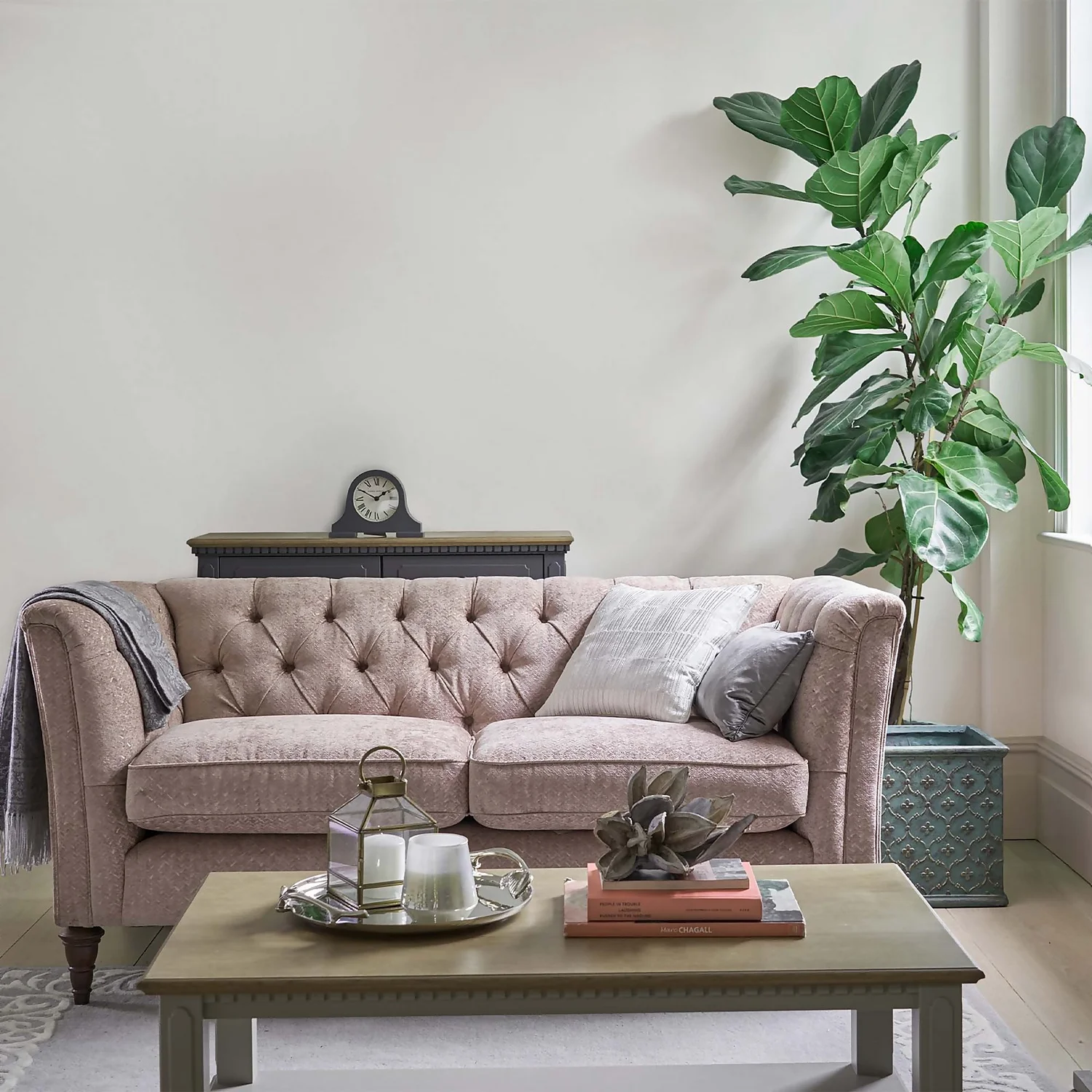 Laura Ashley Matt Emulsion Paint Dove Grey White - Tester 100ml 2 Laura Ashley Matt Emulsion Paint Dove Grey White - Tester 100ml - Image 2