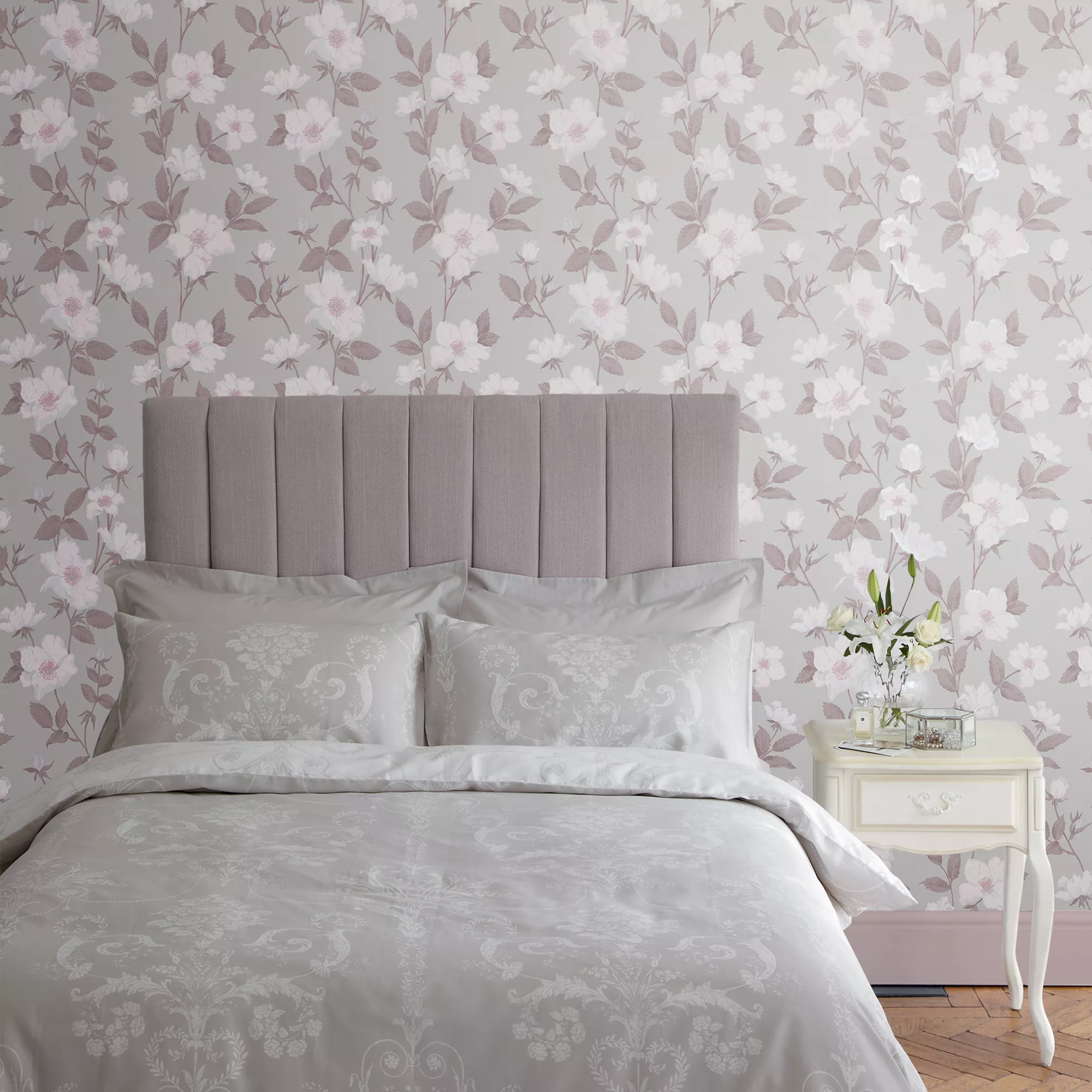 Laura Ashley Fleurir Sugared Violet Floral Smooth Wallpaper 4 Laura Ashley Fleurir Sugared Violet Floral Smooth Wallpaper - Image 4