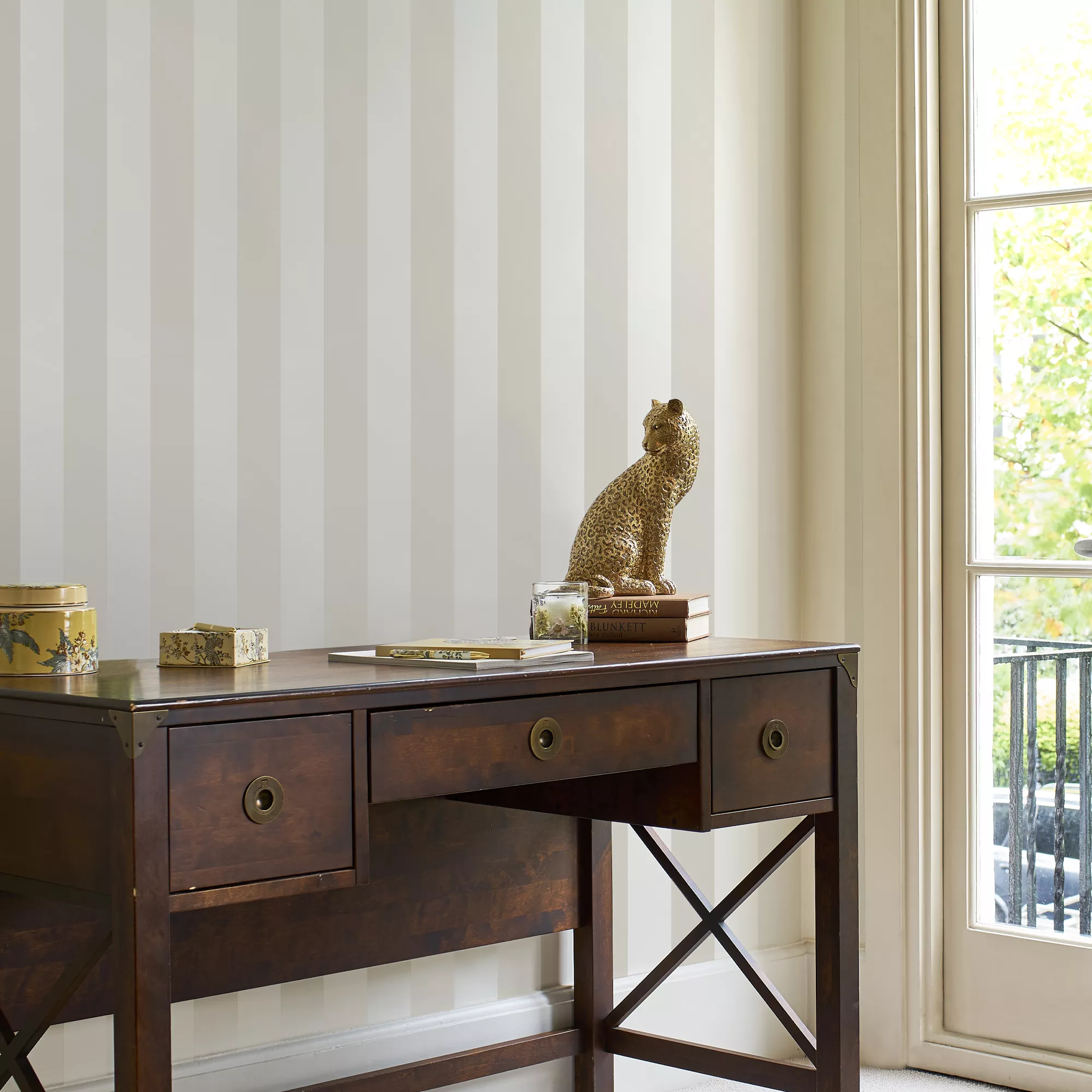 Laura Ashley Lille Linen Stripe Smooth Wallpaper 5 Laura Ashley Lille Linen Stripe Smooth Wallpaper - Image 5
