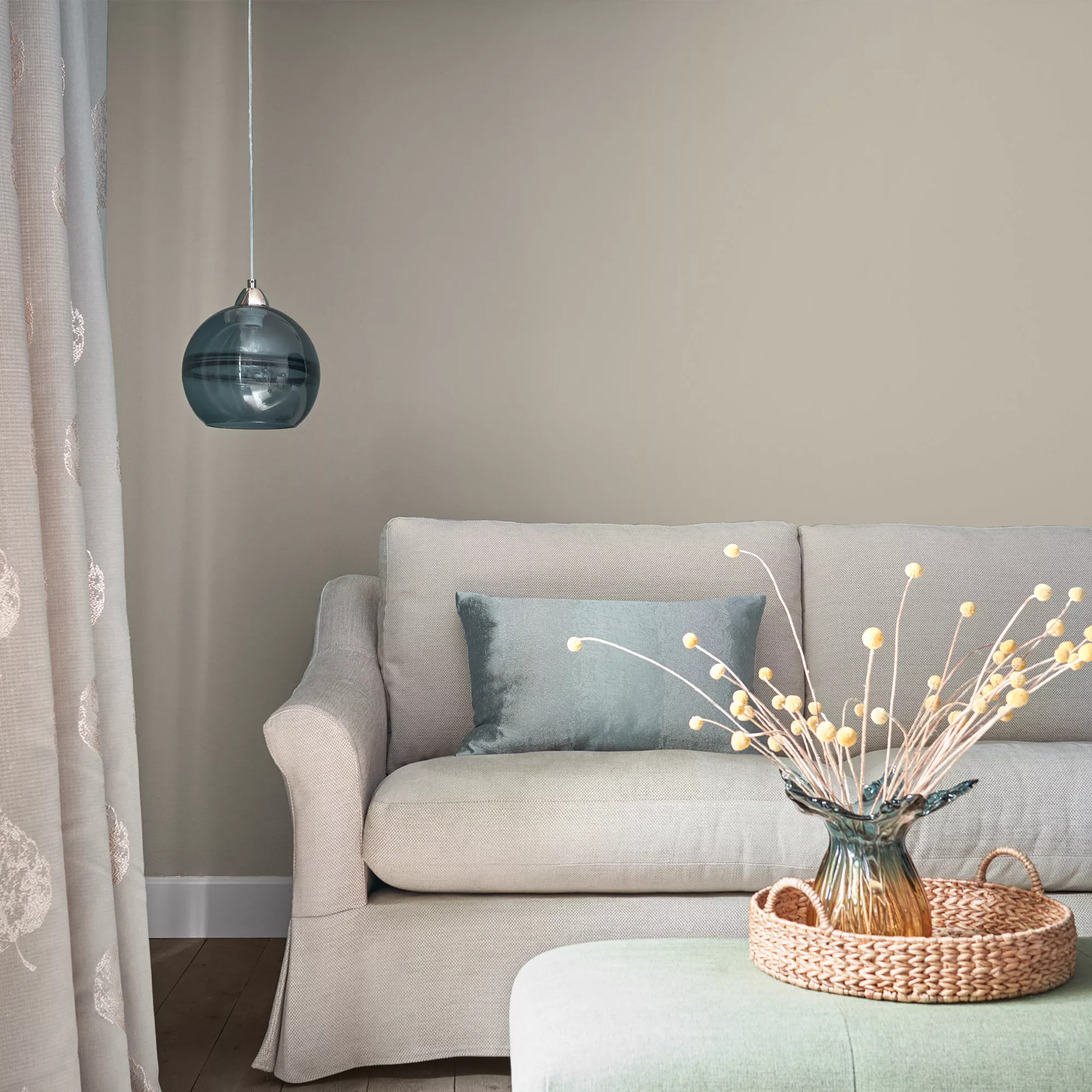 Laura Ashley Natural Matt Emulsion Paint, 2.5L 3 Laura Ashley Natural Matt Emulsion Paint, 2.5L - Image 3